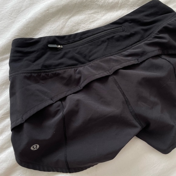 lululemon black speed up shorts - Picture 2 of 2